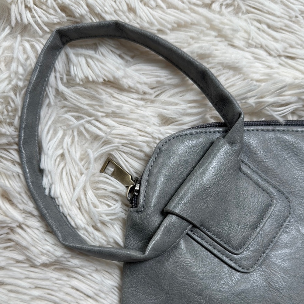 Boutique Faux Leather Wristlet 💗 Gray - Picture 6 of 11